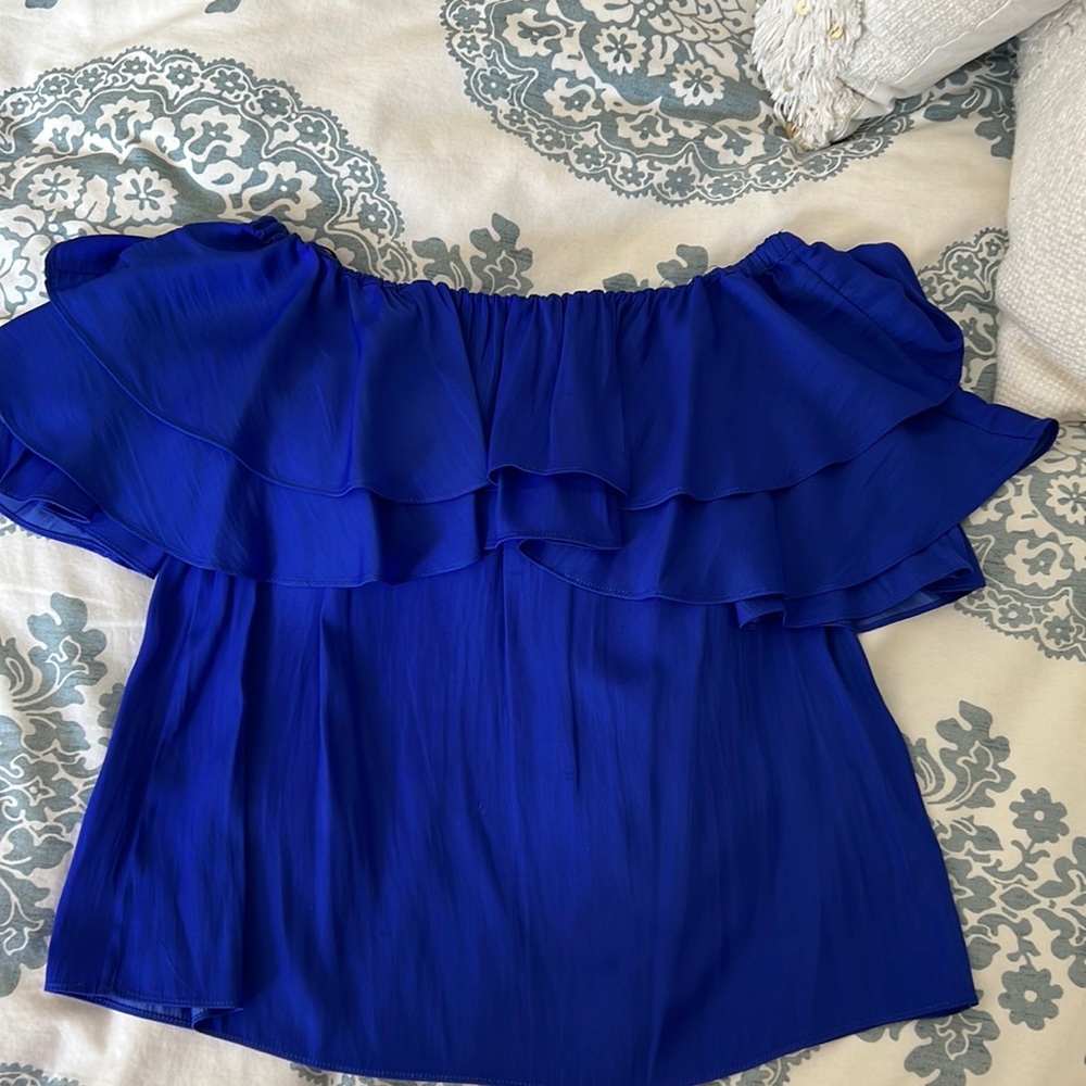 Lilly Pulitzer blue off the shoulder top XS